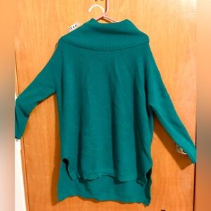 Turtleneck Green Sweater, M, P2P: 26”. Oversized, EUC